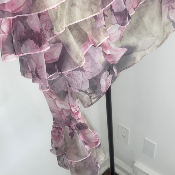 Floral Ruffle Halter Top - Picture 7 of 9